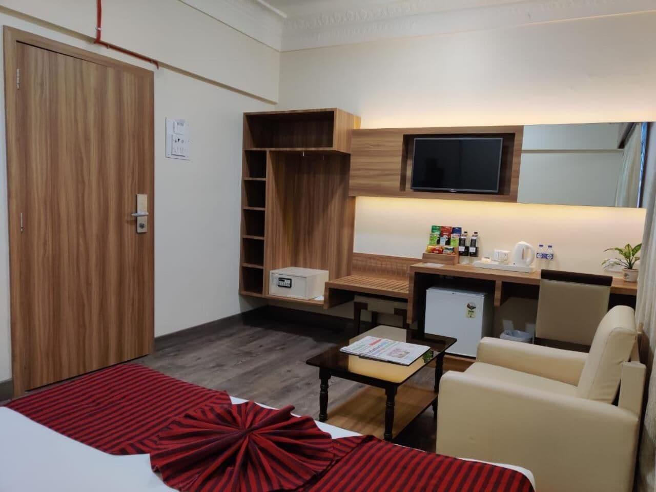 Hotel Bawa Regency Mumbai Exterior foto